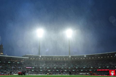 BBL 2024-25: When Will Sydney Sixers vs Sydney Thunder Match Resume? Latest Weather Update from Sydney