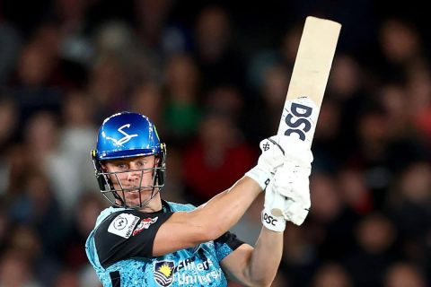 BBL 2024-25: Chris Lynn Single-Handedly Powers Adelaide Strikers to the Second Win of the Season