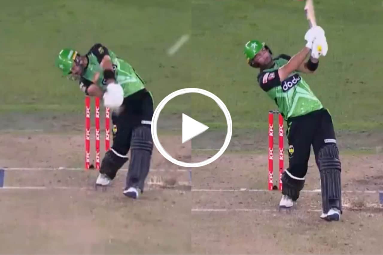 Glenn Maxwell hits 122 m six