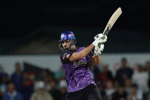 Tim David, Mitchell Owen’s Explosive Innings Propel Hobart Hurricanes to 173 Against Sydney Sixers in BBL Qualifier