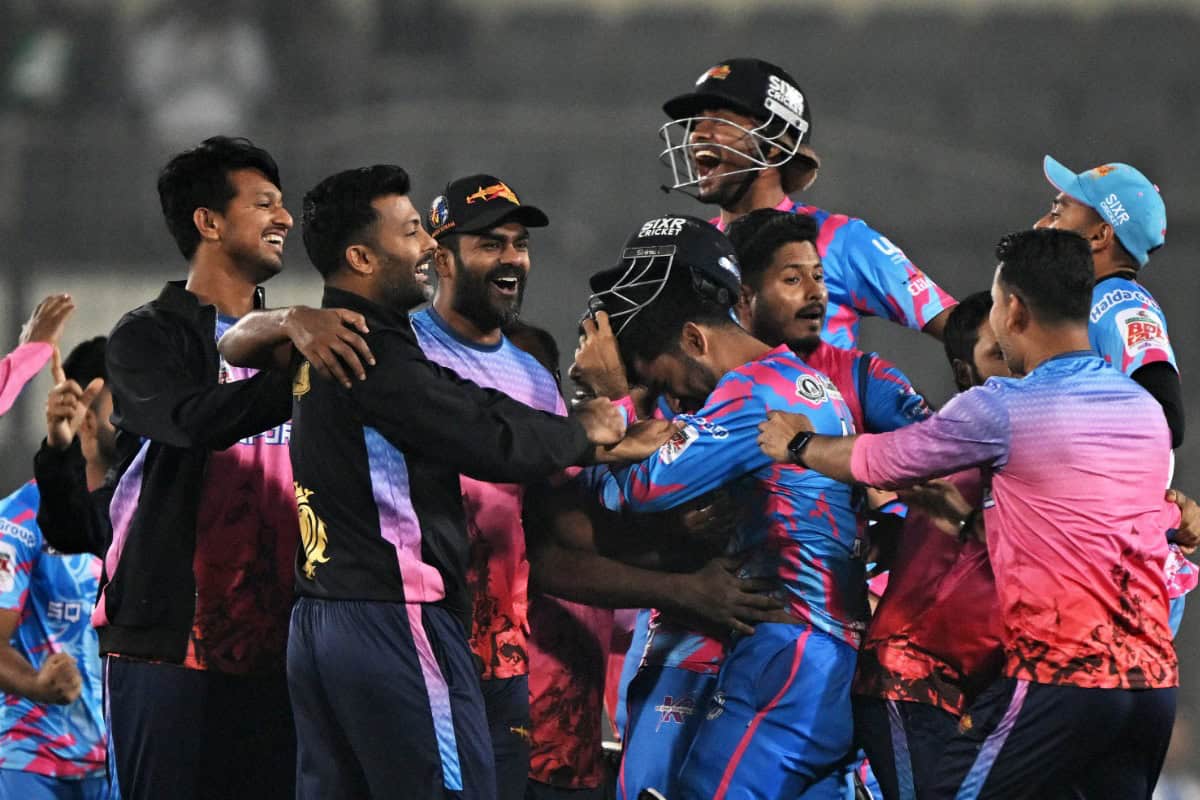 Chittagong Kings Celebration for the final spot