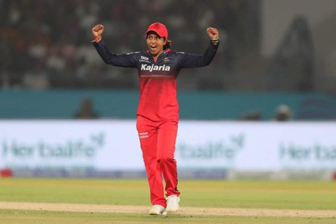 WPL 2025: Ekta Bisht Becomes Oldest Player to Take Wickets in T20 Cricket