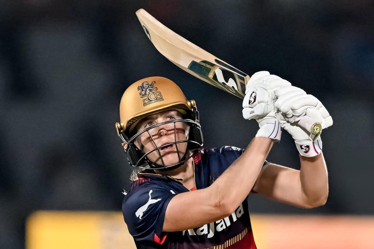 Ellyse Perry (Royal Challengers Bengaluru) in Action