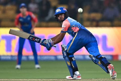 WPL 2025: Harmanpreet Kaur’s Power Hitting Rescues Mumbai Indians Against Delhi Capitals