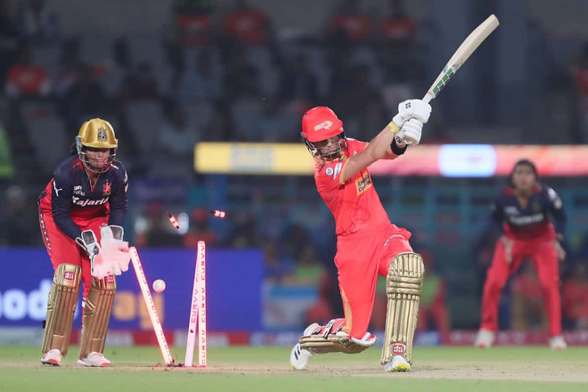 Laura Wolvaardt (Gujarat Giants) is bowled by Renuka Singh (Royal Challengers Bengaluru) during match 1 of WPL 2025