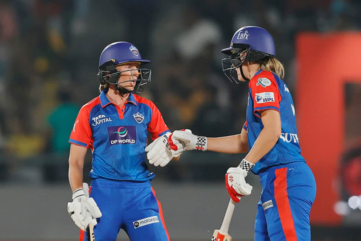 Meg Lanningand Annabel Sutherland of Delhi Capitals Celebrating