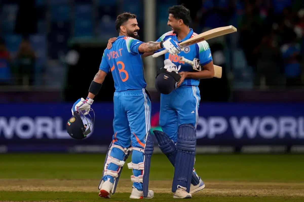 Virat Kohli and Axar Patel