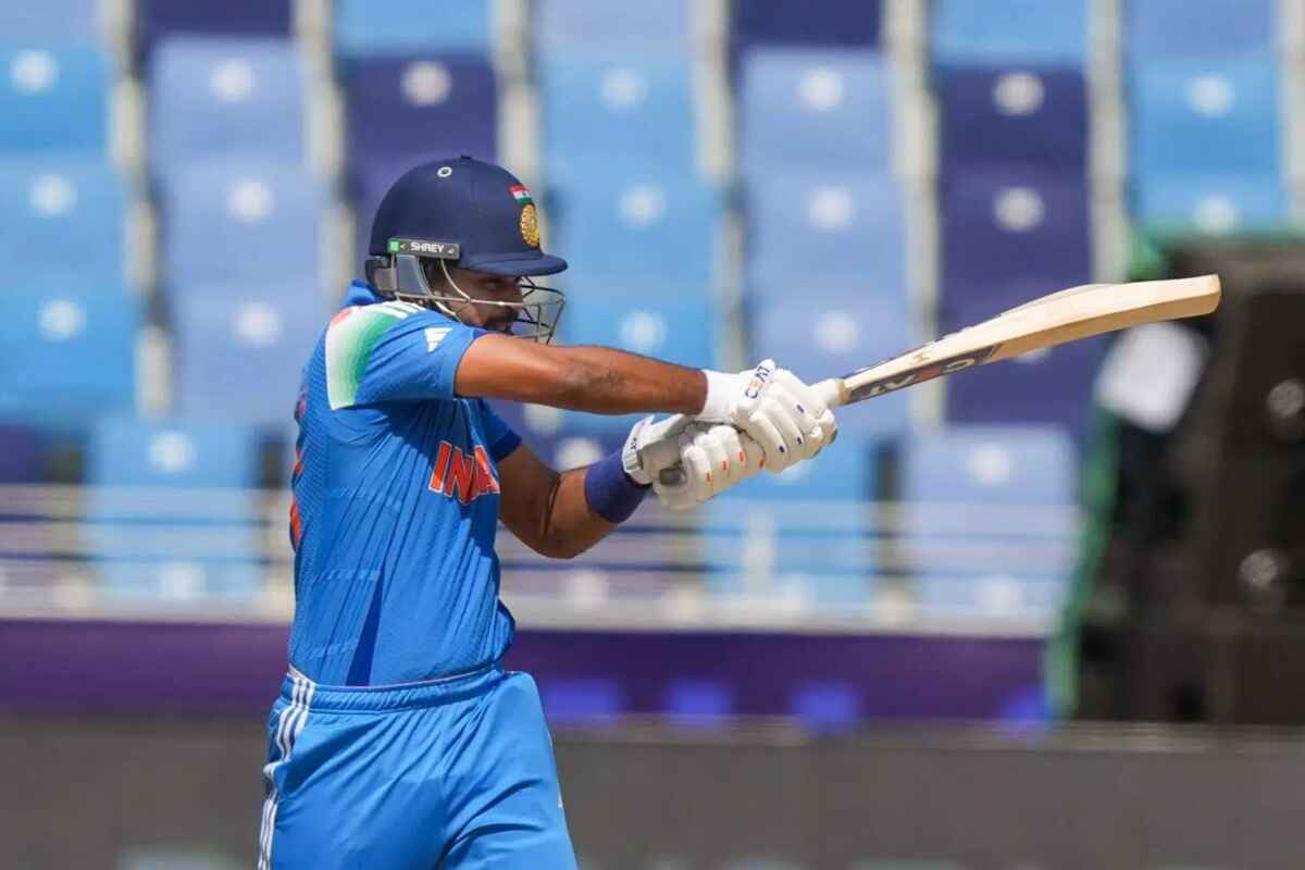 Shreyas Iyer in action